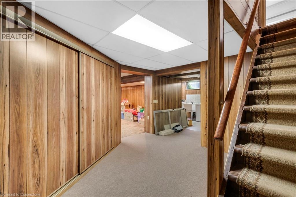 Photo 13 of 265 Fiddlers Green Road, Ancaster ON