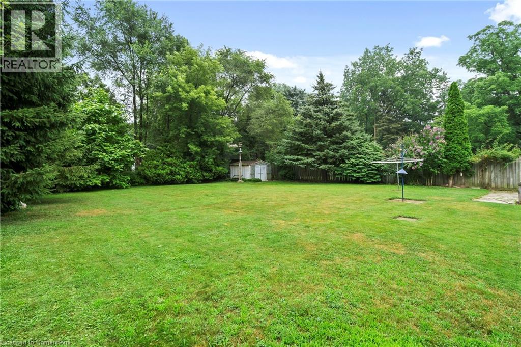 Photo 31 of 265 Fiddlers Green Road, Ancaster ON