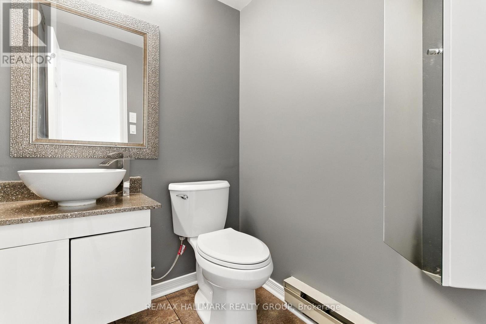 Photo 19 of 214 Briston Private, Ottawa ON