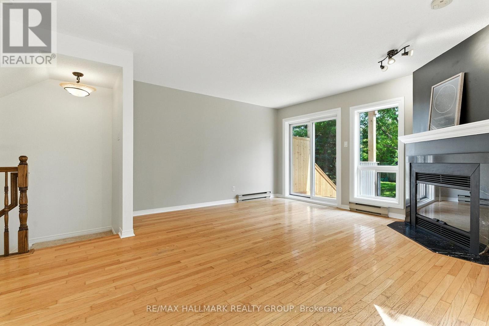 Photo 6 of 214 Briston Private, Ottawa ON