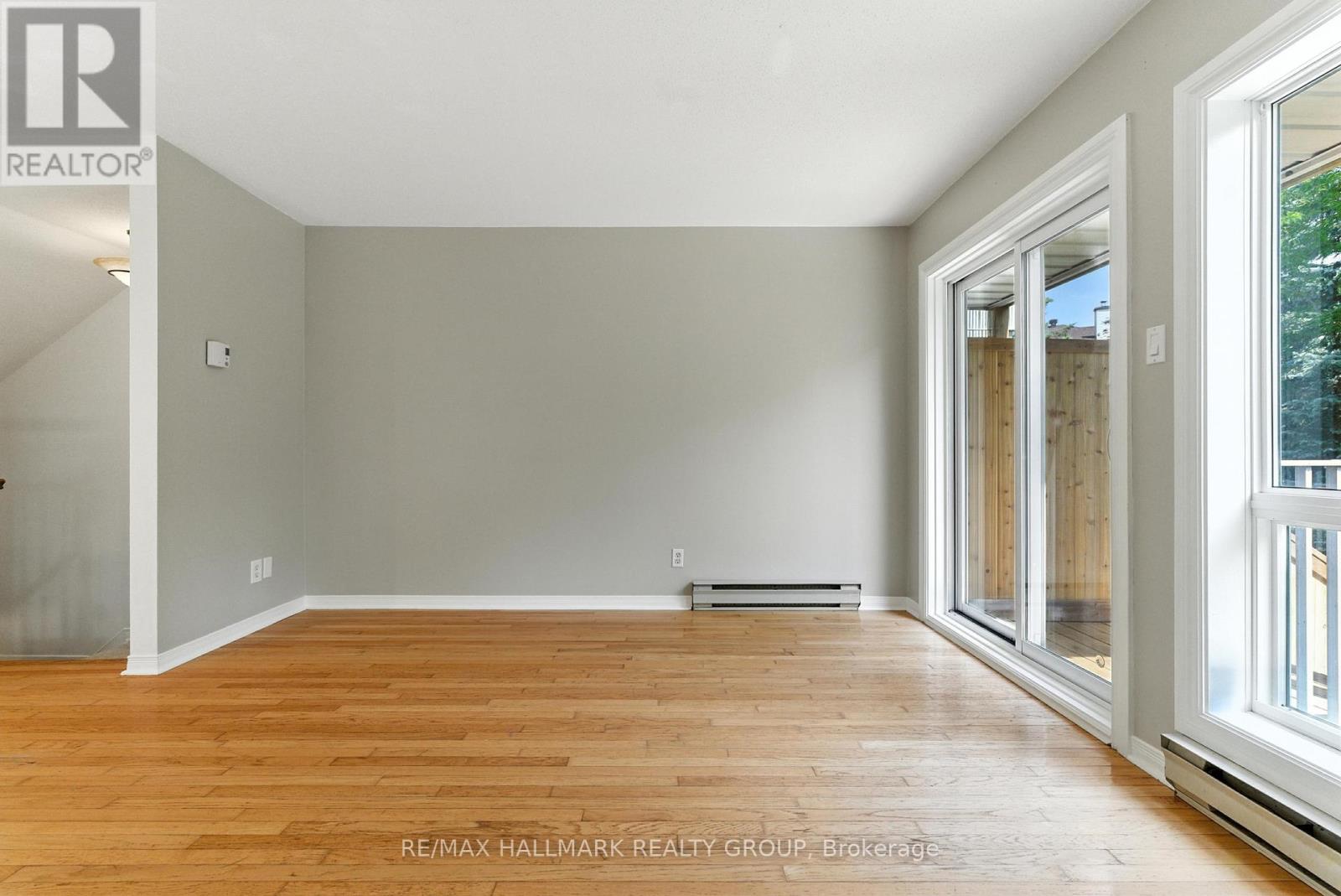 Photo 7 of 214 Briston Private, Ottawa ON