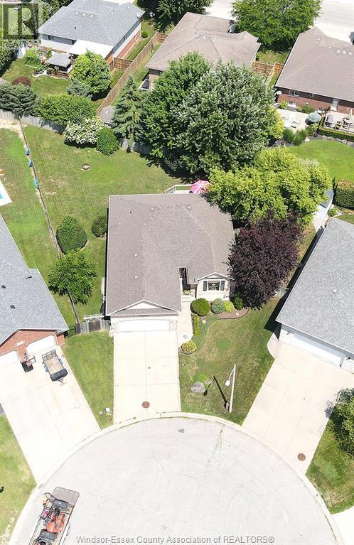 Photo 24 of 153 Purple Plum Drive, Kingsville ON