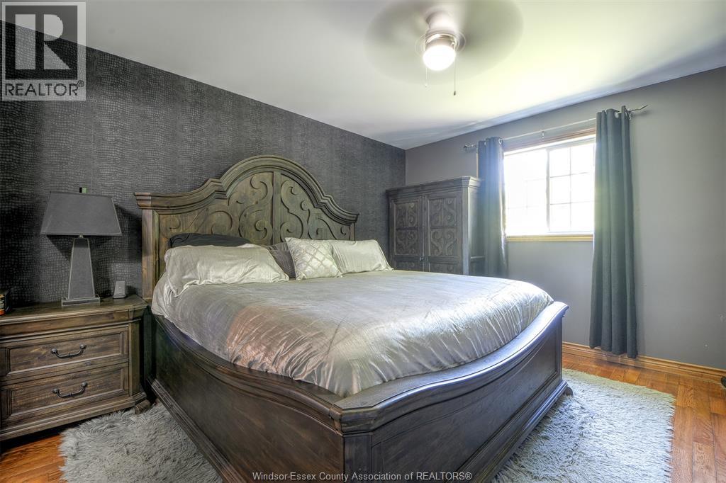 Photo 13 of 153 Purple Plum Drive, Kingsville ON