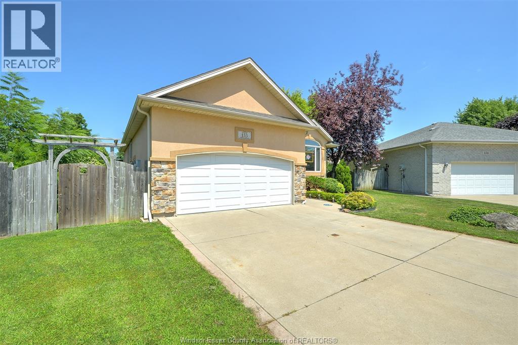 Photo 2 of 153 Purple Plum Drive, Kingsville ON