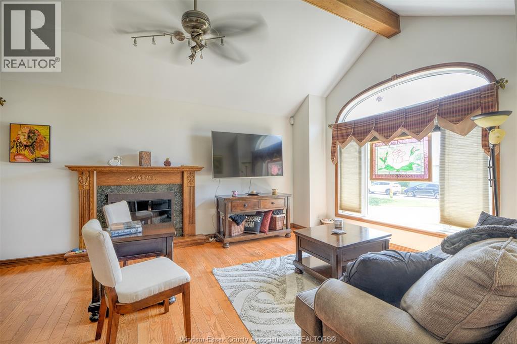 Photo 6 of 153 Purple Plum Drive, Kingsville ON