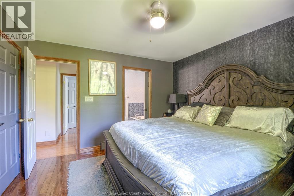 Photo 14 of 153 Purple Plum Drive, Kingsville ON
