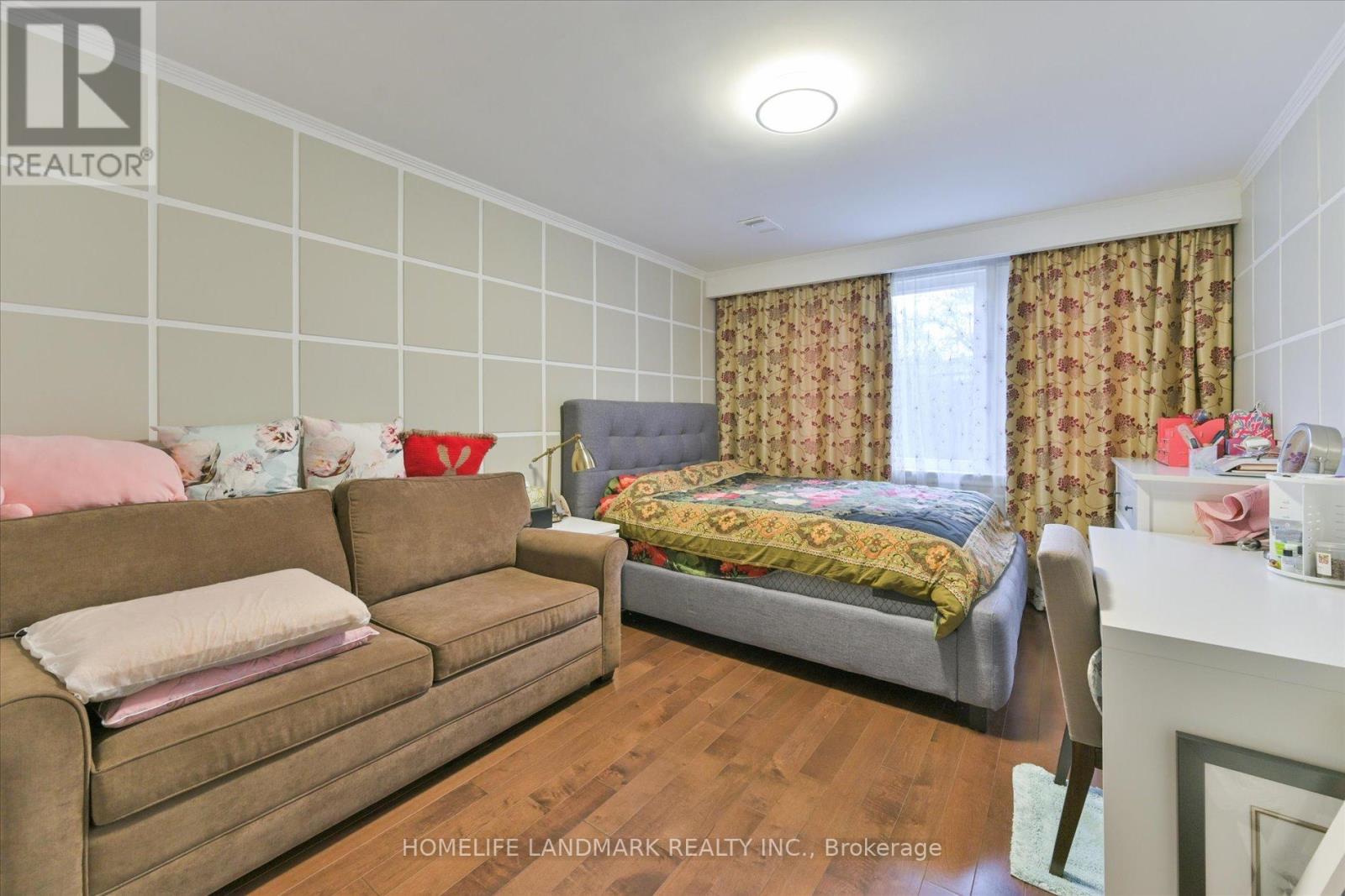 Photo 20 of 1 Hawksbury Drive, Toronto ON