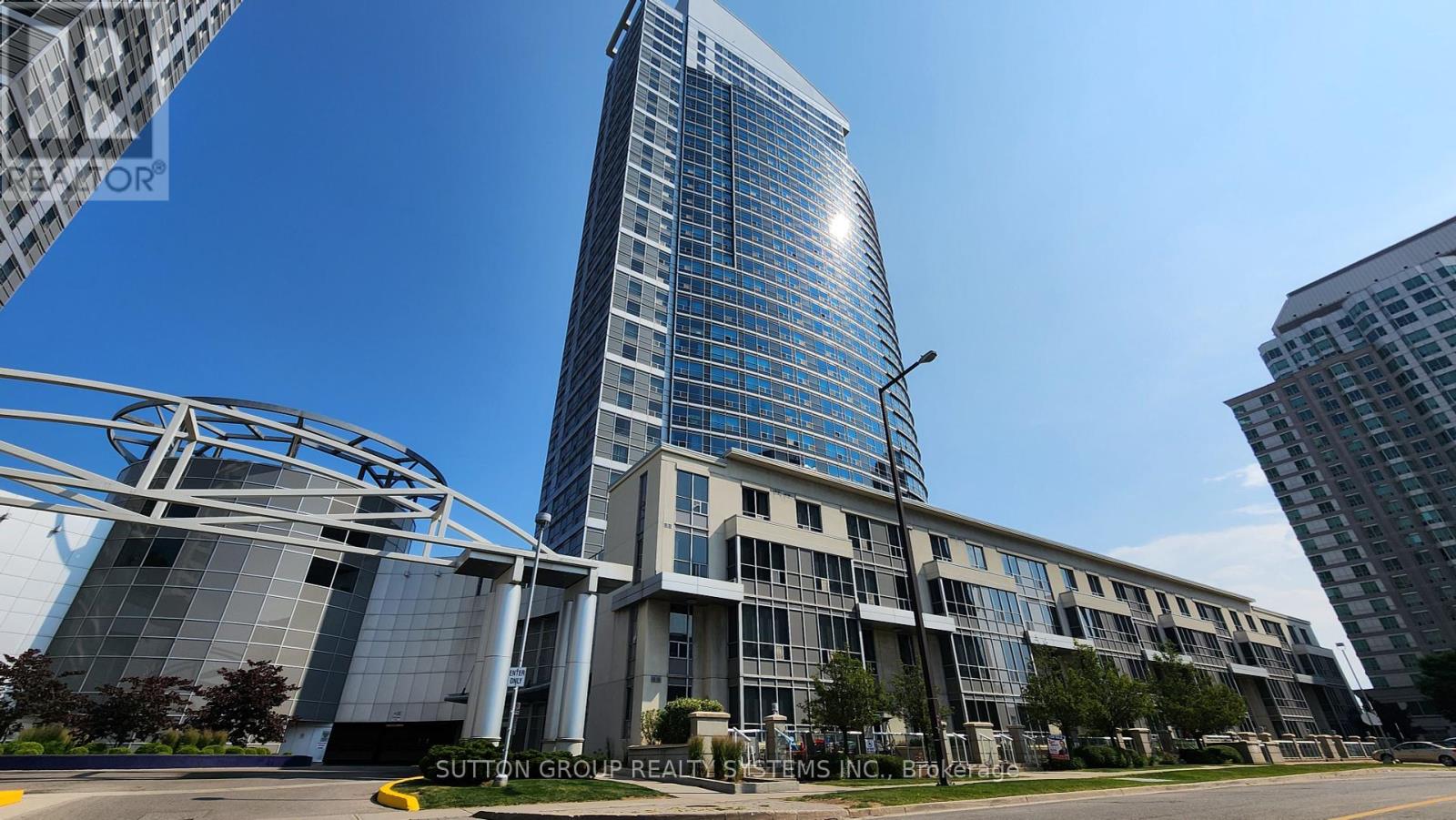 Photo 1 of 2809 38 Lee Centre Drive, Toronto ON
