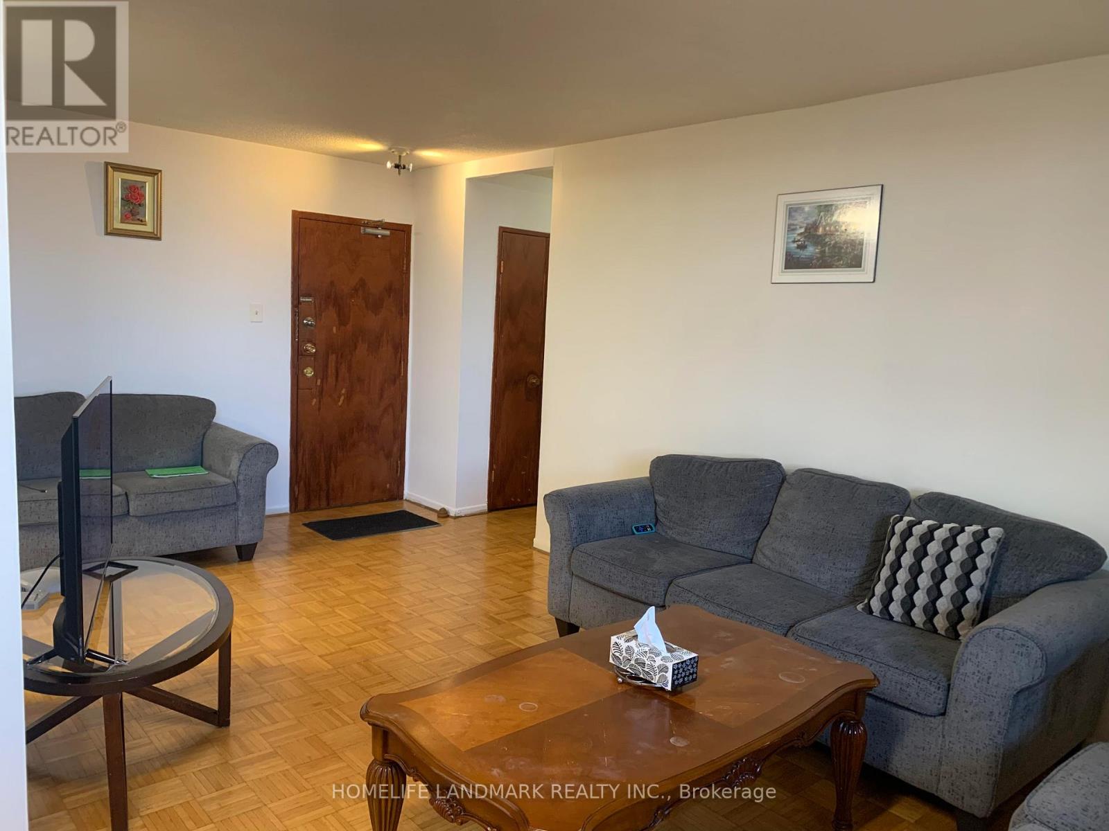 Photo 4 of 606 100 Dundalk Drive, Toronto ON