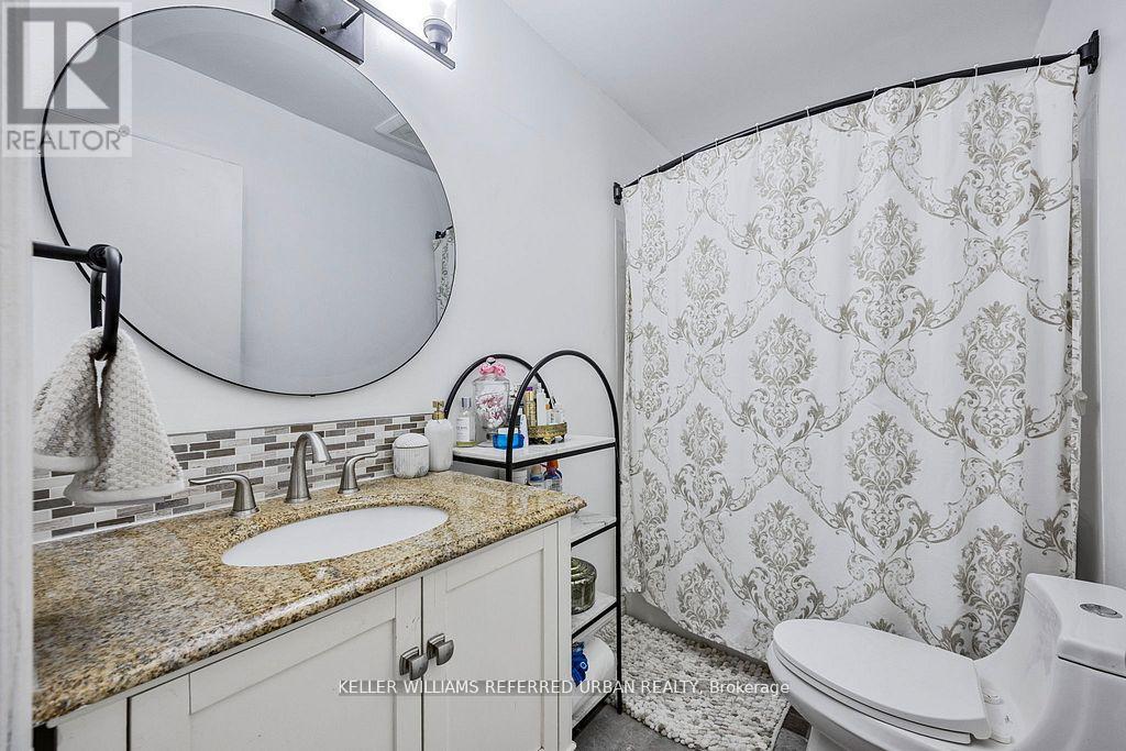 Photo 18 of 15 325 West N Street, Orillia ON