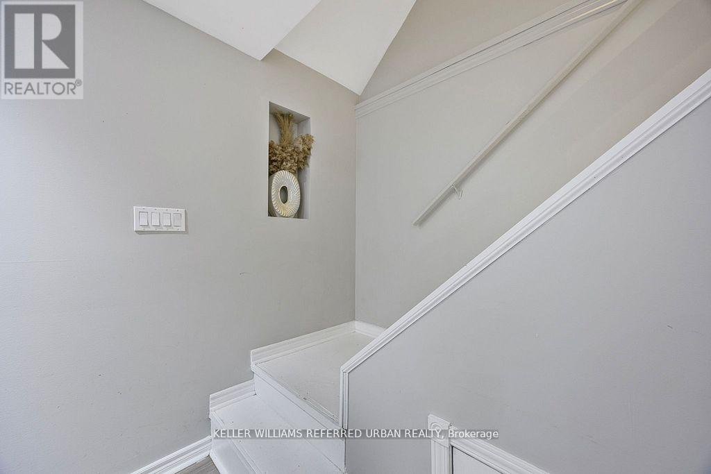Photo 20 of 15 325 West N Street, Orillia ON