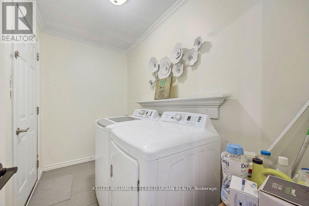 Photo 26 of 15 325 West N Street, Orillia ON