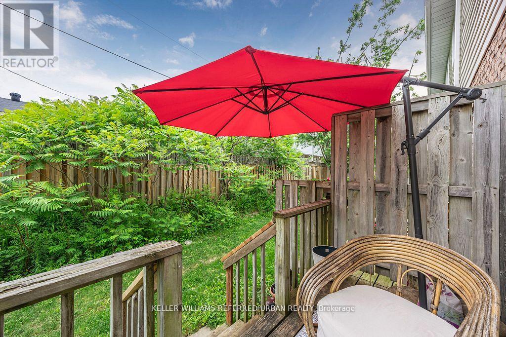 Photo 27 of 15 325 West N Street, Orillia ON