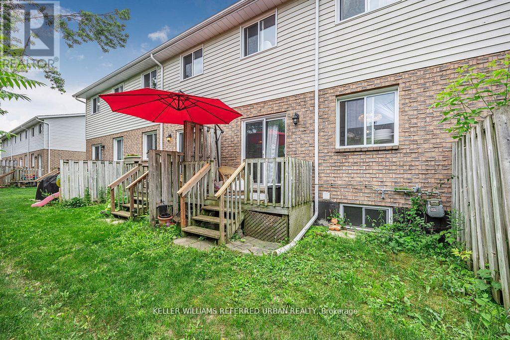 Photo 28 of 15 325 West N Street, Orillia ON