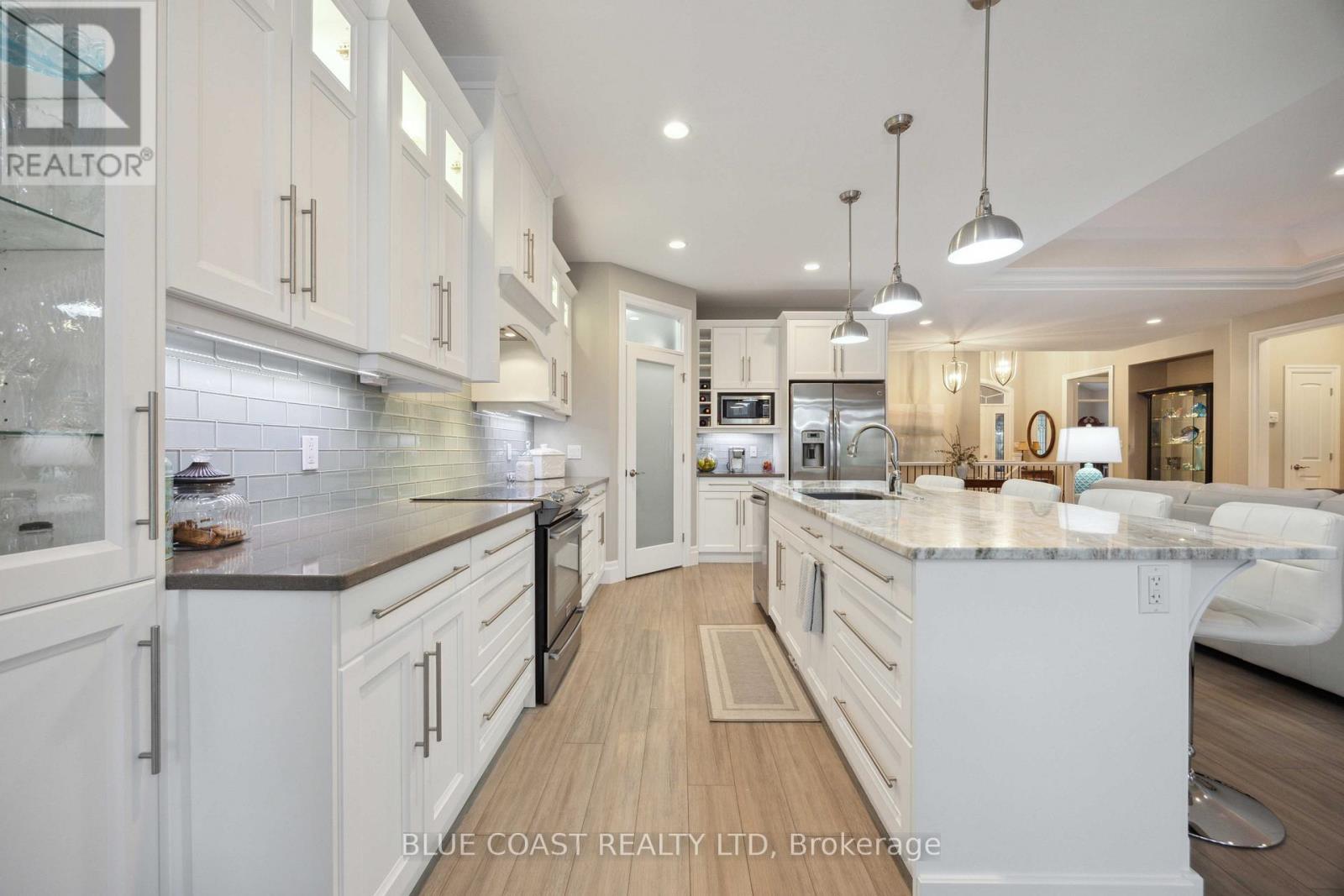 Photo 40 of 1078 Mike Weir Drive, Sarnia ON