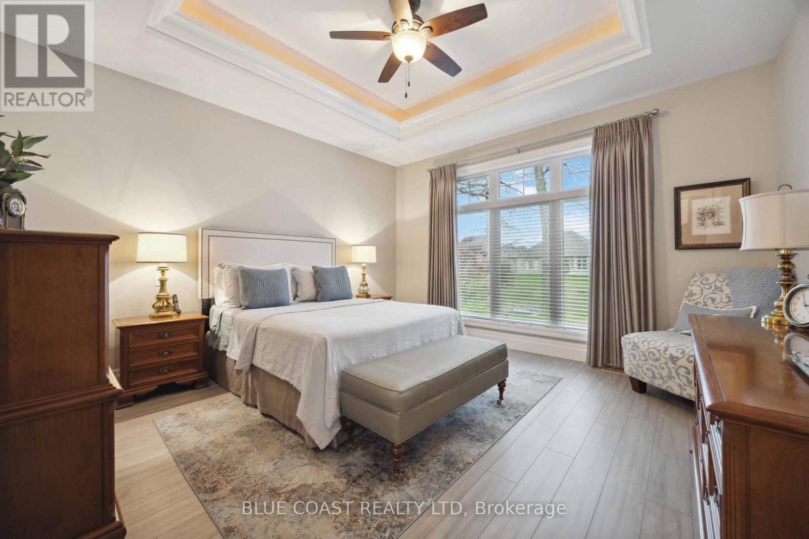 Photo 12 of 1078 Mike Weir Drive, Sarnia ON