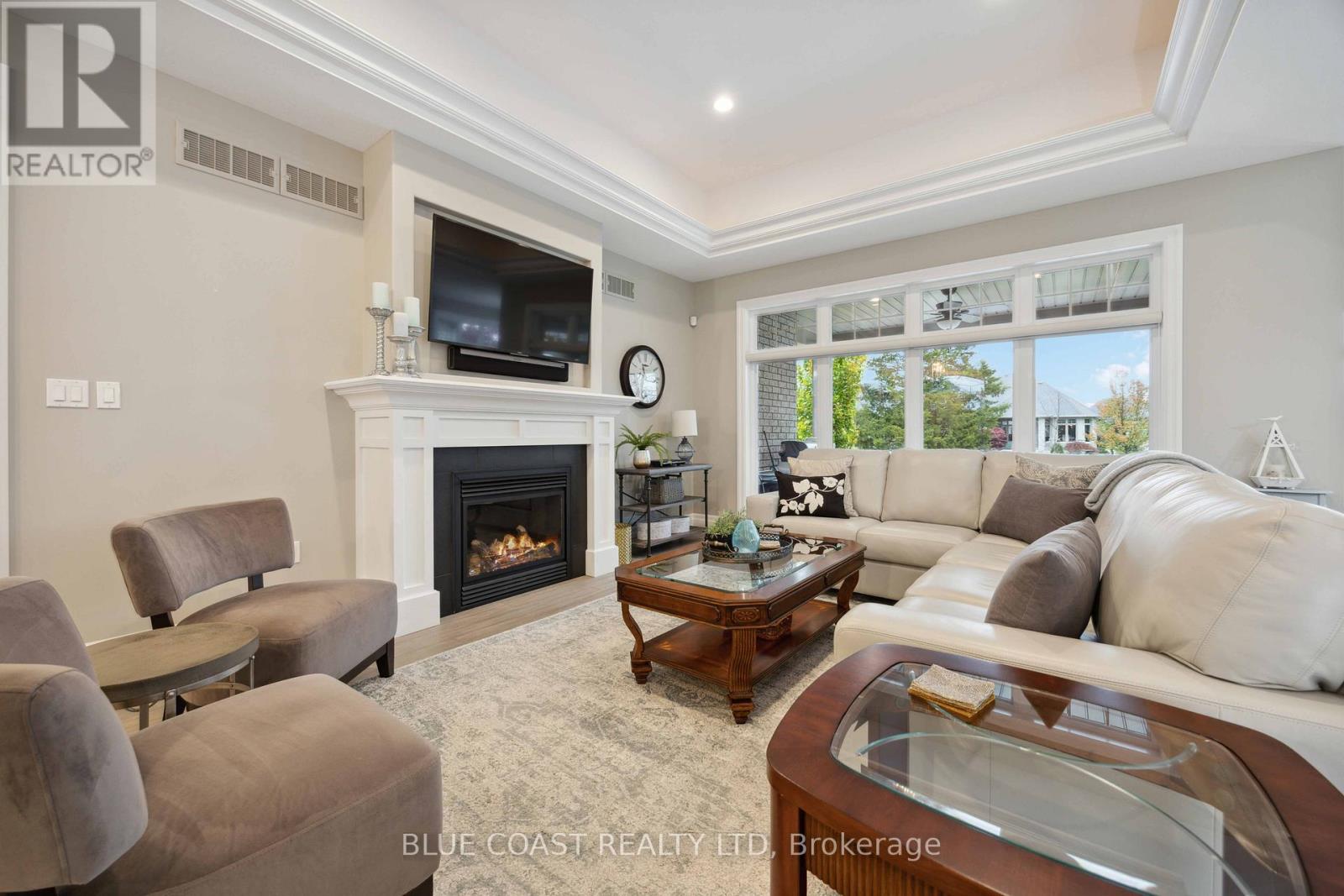 Photo 25 of 1078 Mike Weir Drive, Sarnia ON