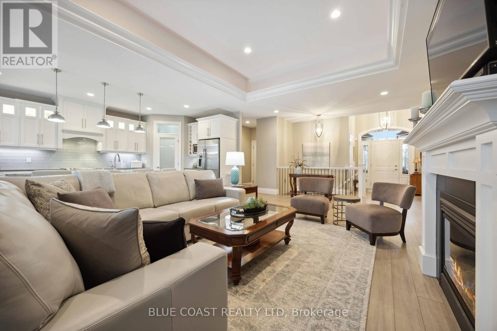 Photo 14 of 1078 Mike Weir Drive, Sarnia ON