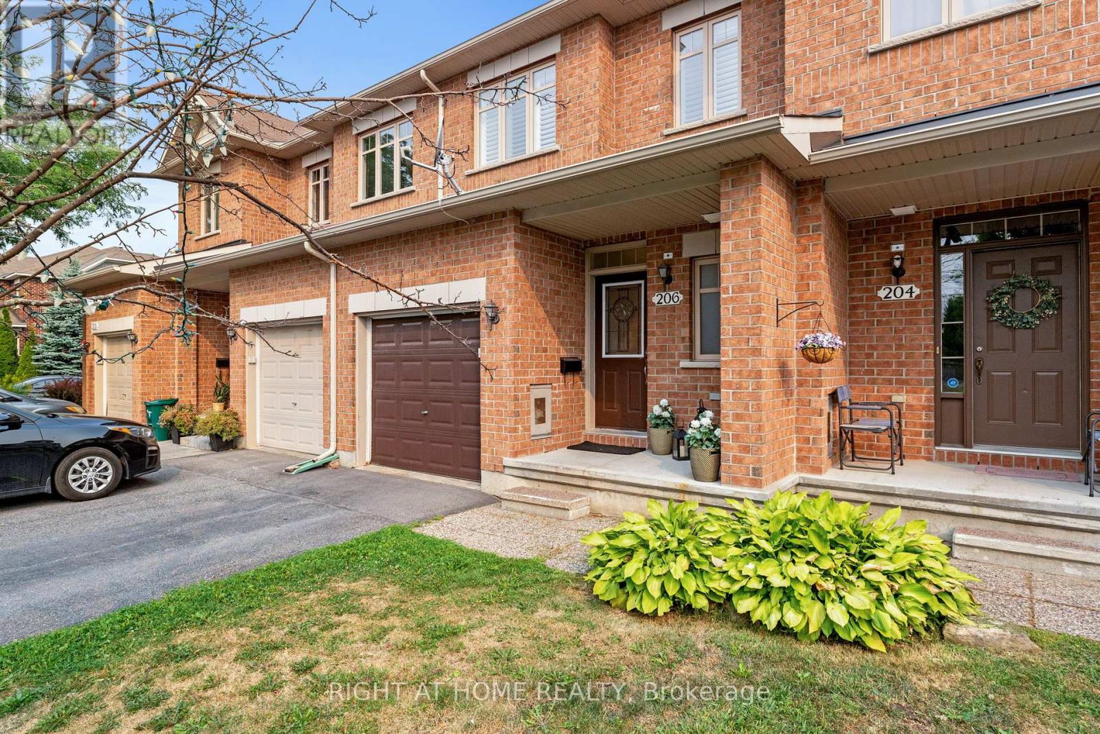 206 Calaveras with Park in Front!