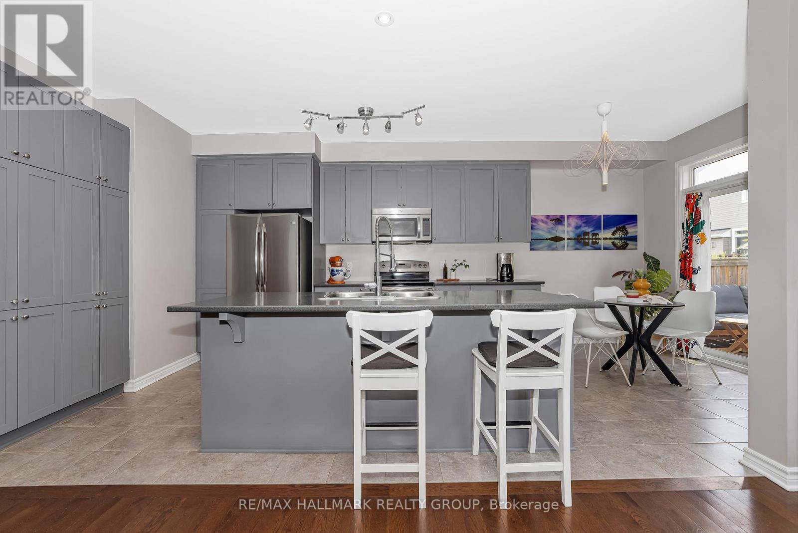 Photo 20 of 771 Hazelnut Crescent, Ottawa ON