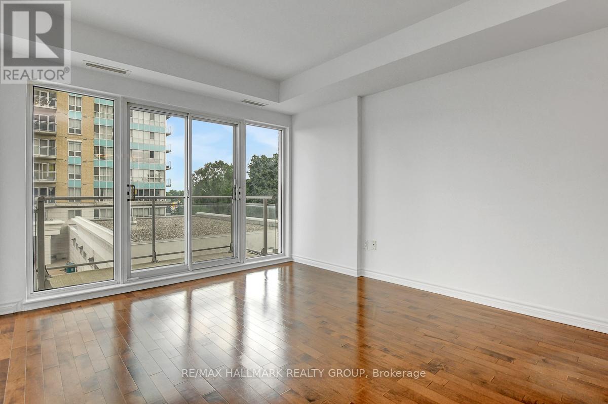Photo 15 of 303 70 Landry Street, Ottawa ON