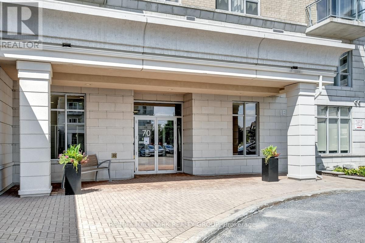 Photo 13 of 303 70 Landry Street, Ottawa ON