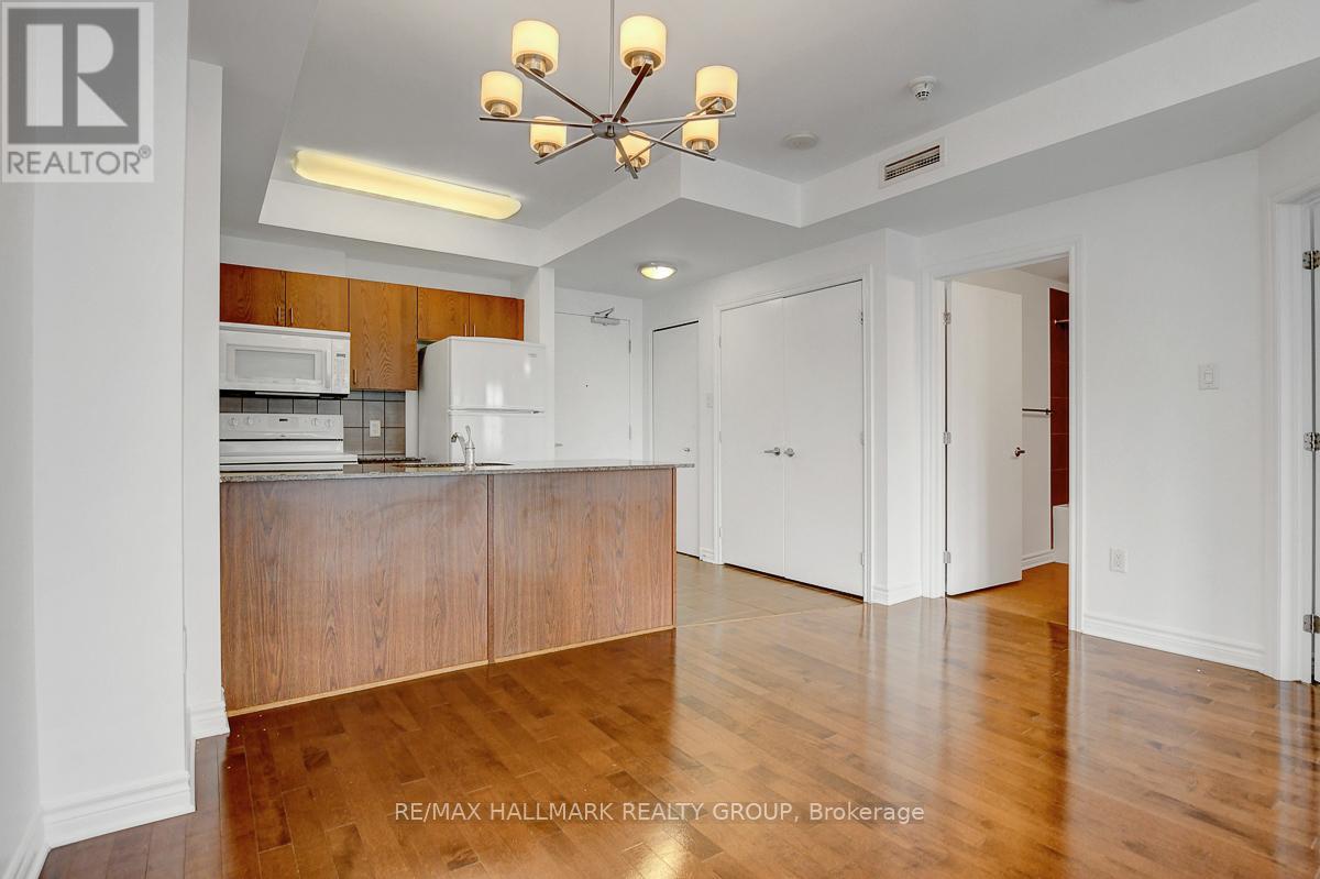 Photo 7 of 303 70 Landry Street, Ottawa ON