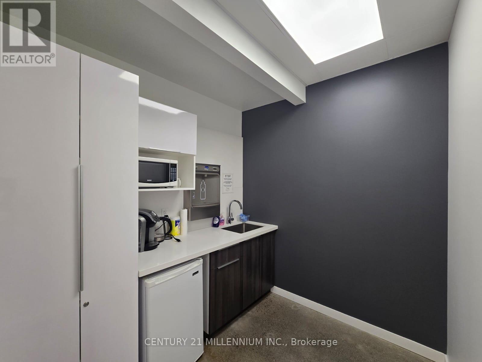 Photo 2 of Unit C 181 Queen Street E, Brampton ON