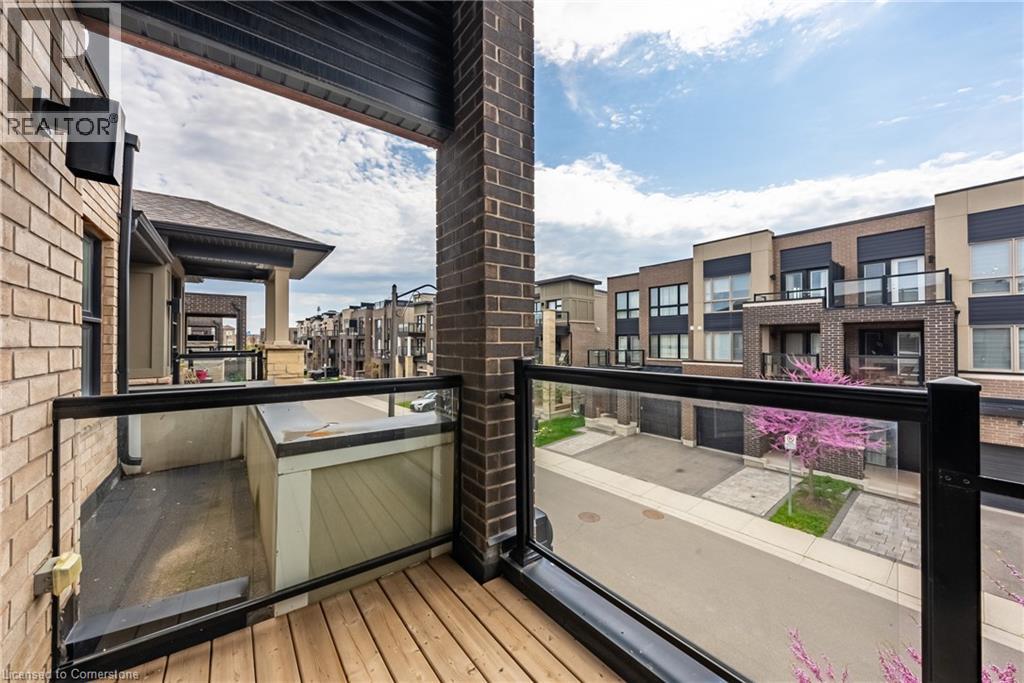 Photo 10 of 391 Athabasca Common, Oakville ON