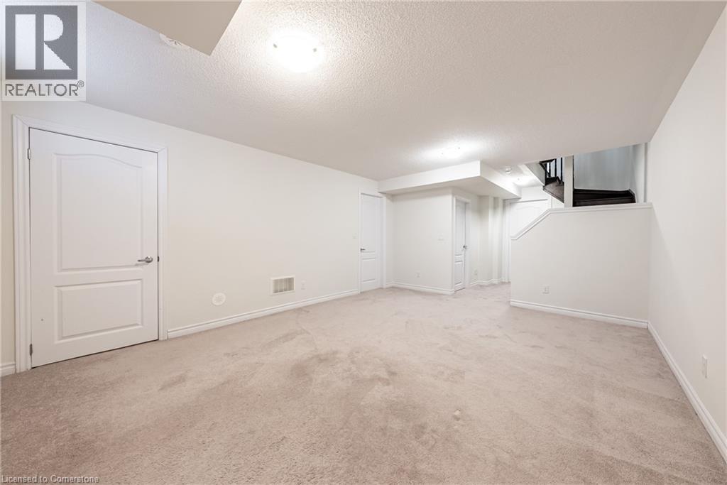 Photo 12 of 391 Athabasca Common, Oakville ON