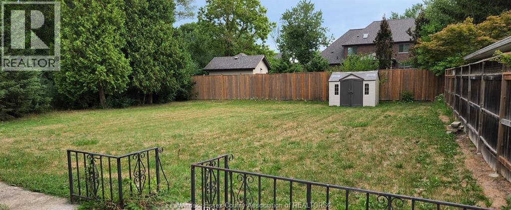 Photo 9 of 4221 Kennedy Drive East, Windsor ON