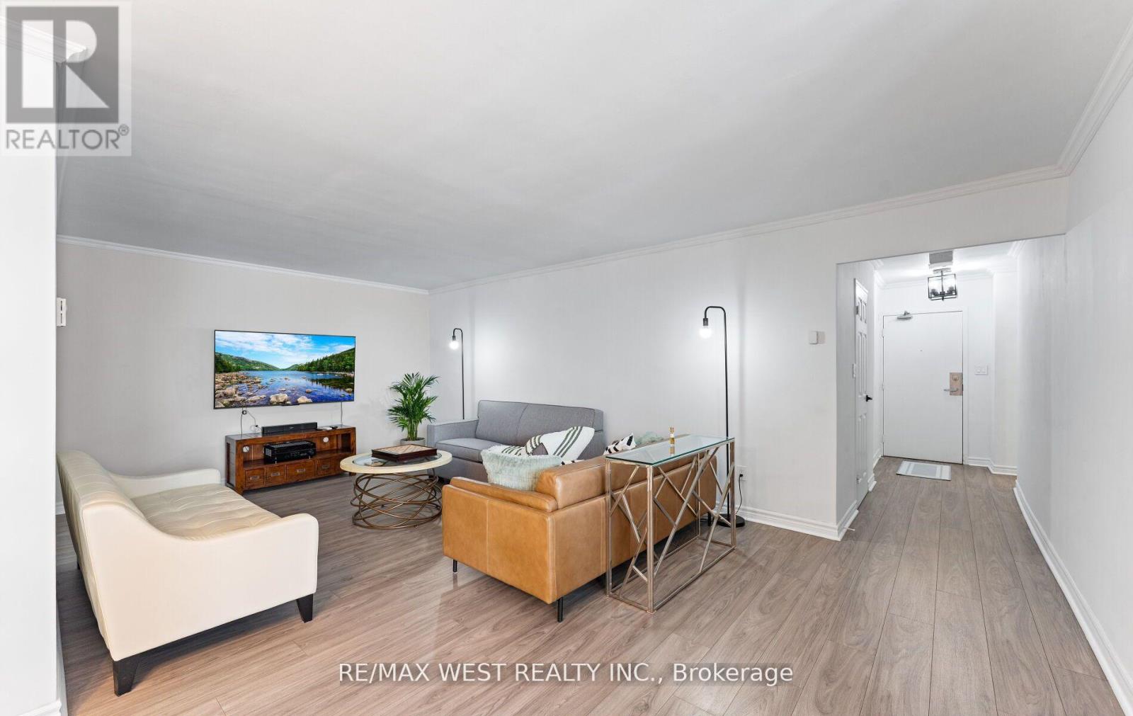 Photo 12 of 2910 5 Massey Square, Toronto ON