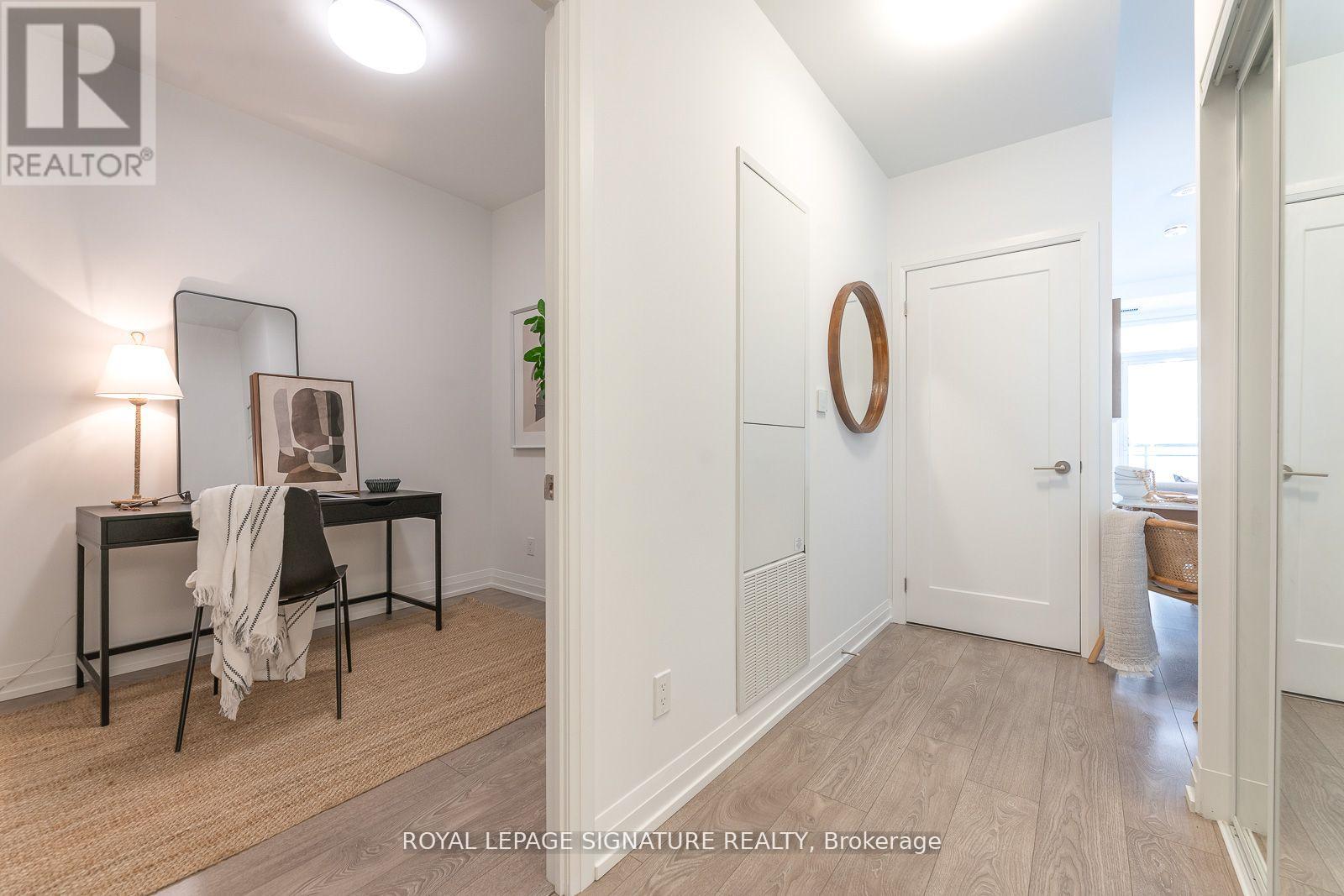 Photo 18 of 809 286 Main Street, Toronto ON