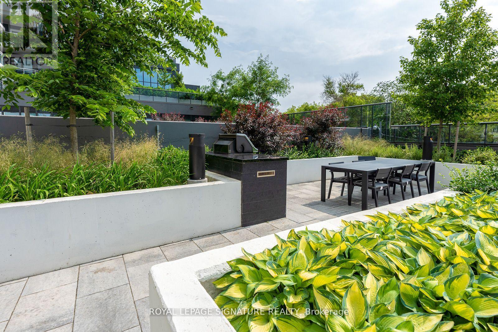 Photo 33 of 809 286 Main Street, Toronto ON