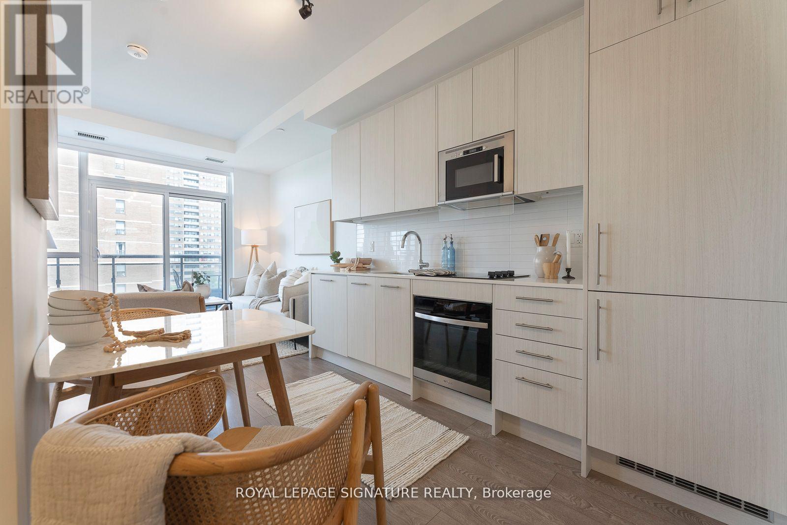 Photo 37 of 809 286 Main Street, Toronto ON