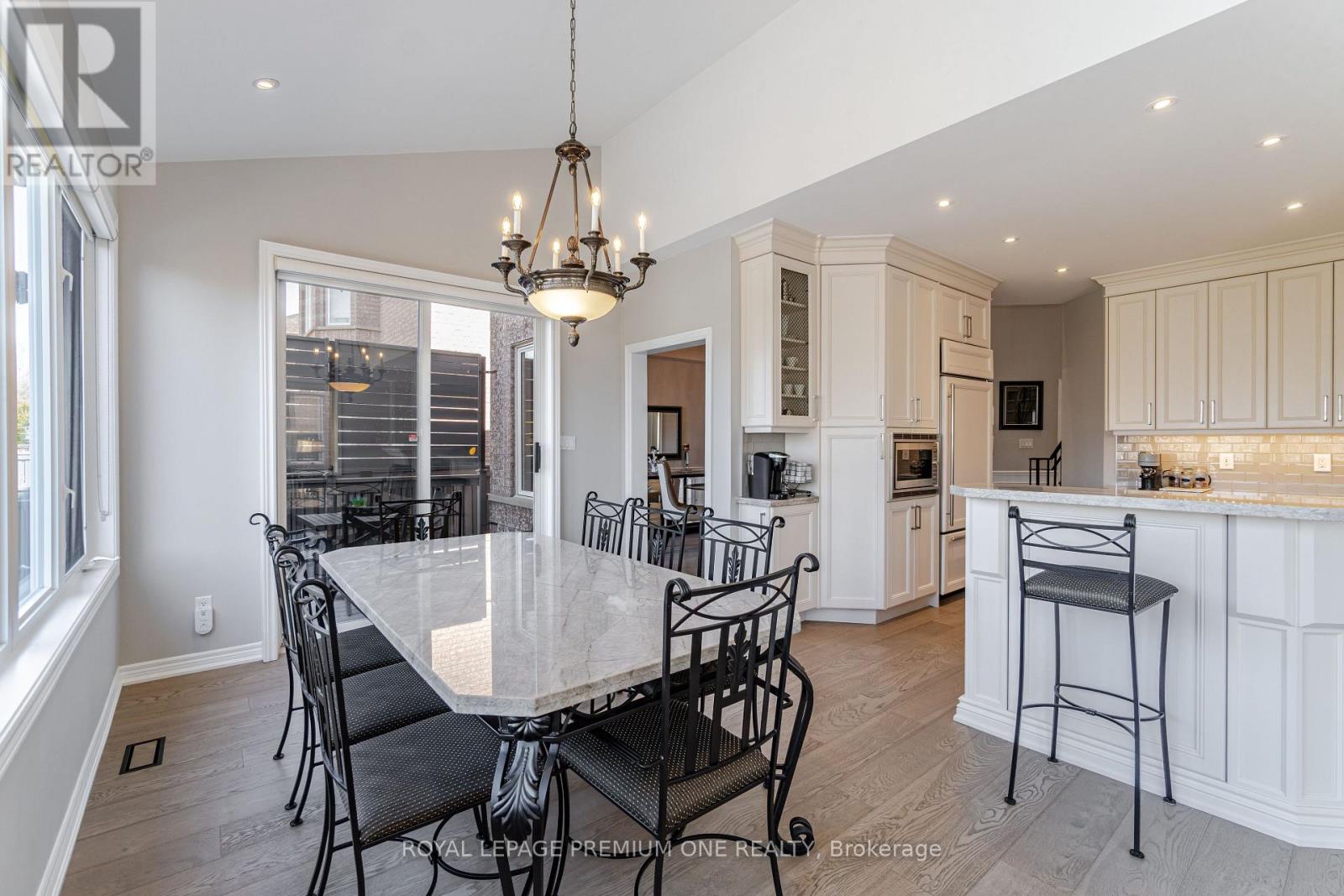 Photo 19 of 60 Julia Valentina Avenue, Vaughan ON