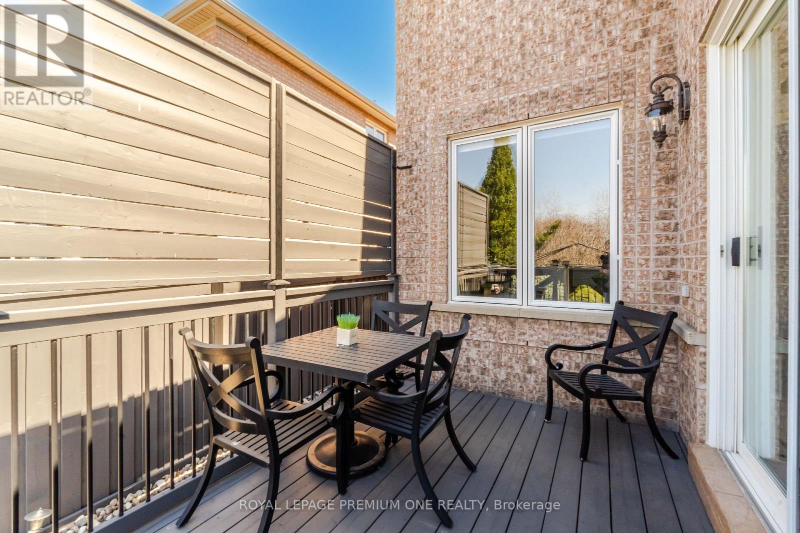 Photo 21 of 60 Julia Valentina Avenue, Vaughan ON