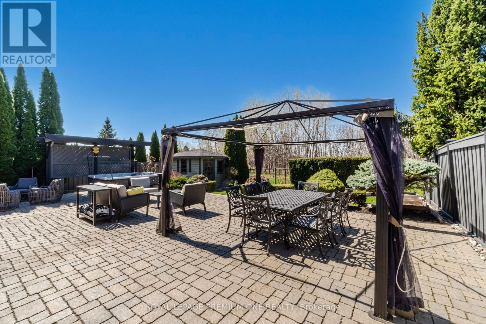 Photo 12 of 60 Julia Valentina Avenue, Vaughan ON