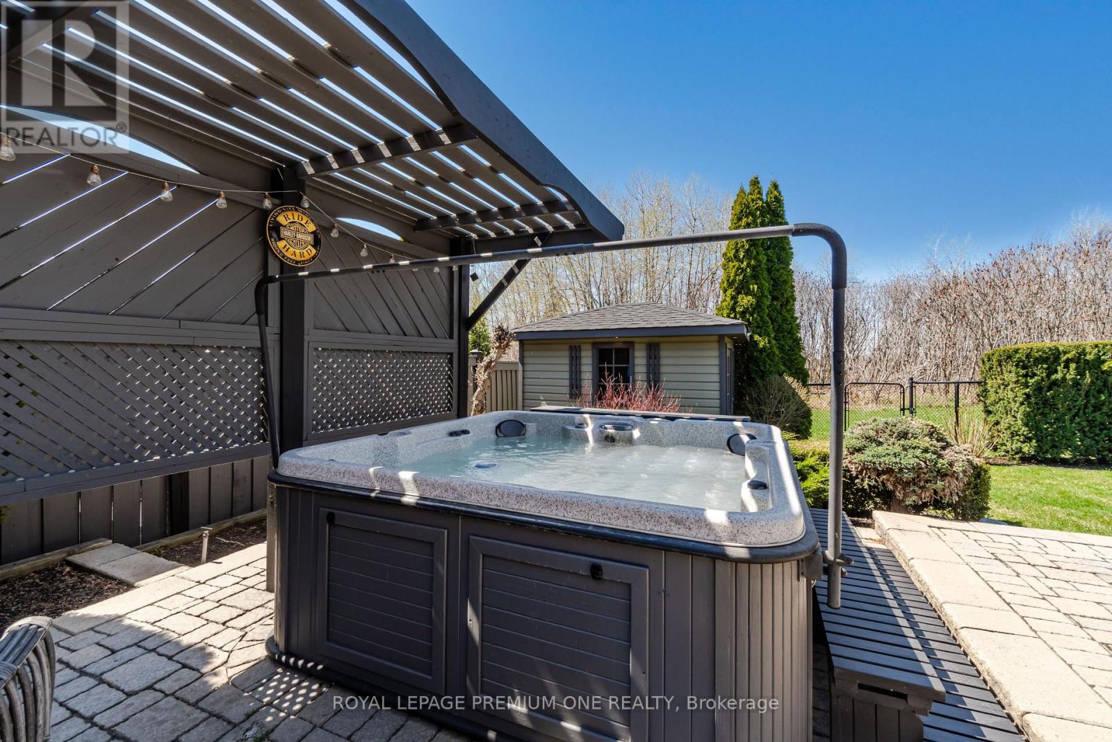 Photo 11 of 60 Julia Valentina Avenue, Vaughan ON
