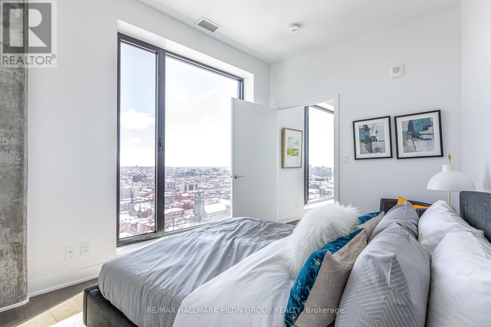Photo 4 of 2305 20 Daly Avenue, Ottawa ON