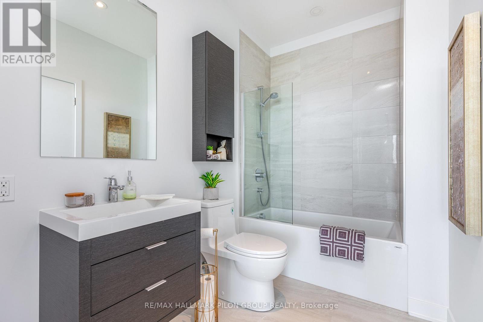 Photo 16 of 2305 20 Daly Avenue, Ottawa ON