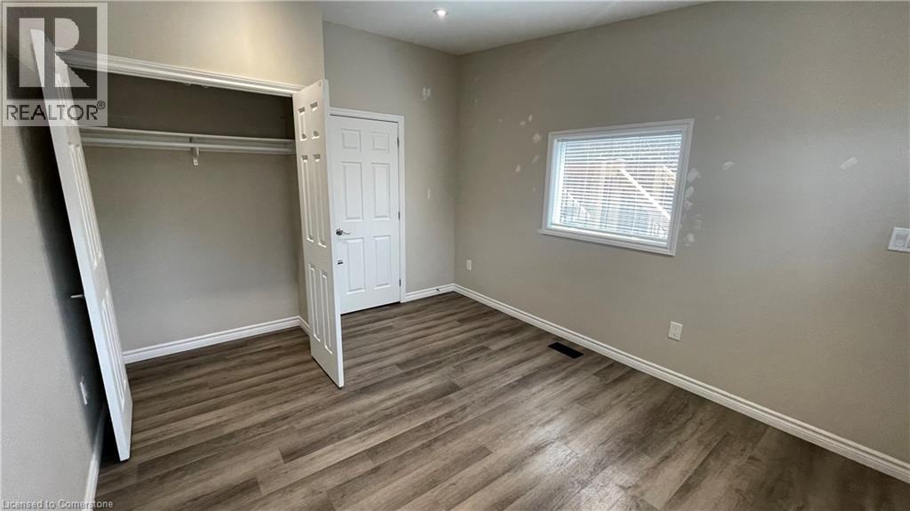 Photo 14 of 141 Wellington Street N Unit 1, Hamilton ON