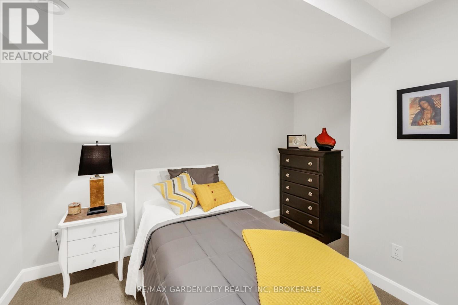 Photo 35 of 3 Campbell Street, Thorold ON
