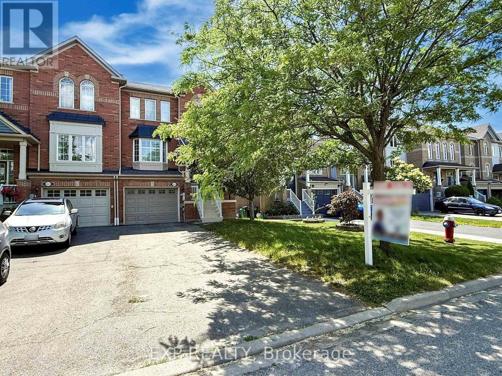 Photo 1 of 6630 Opera Glass Crescent, Mississauga ON
