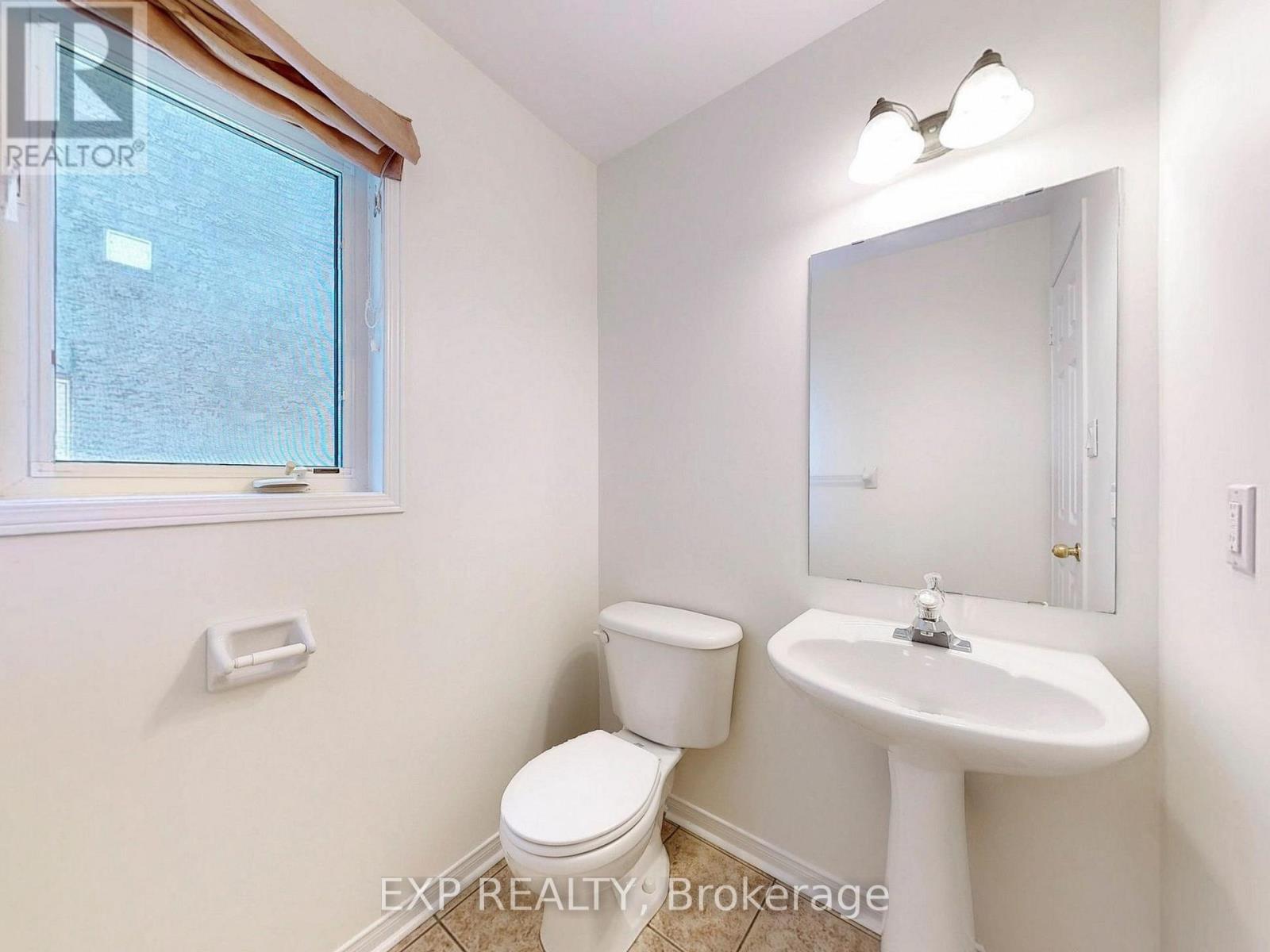 Photo 20 of 6630 Opera Glass Crescent, Mississauga ON