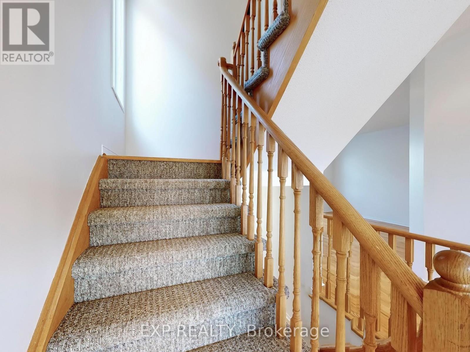 Photo 25 of 6630 Opera Glass Crescent, Mississauga ON