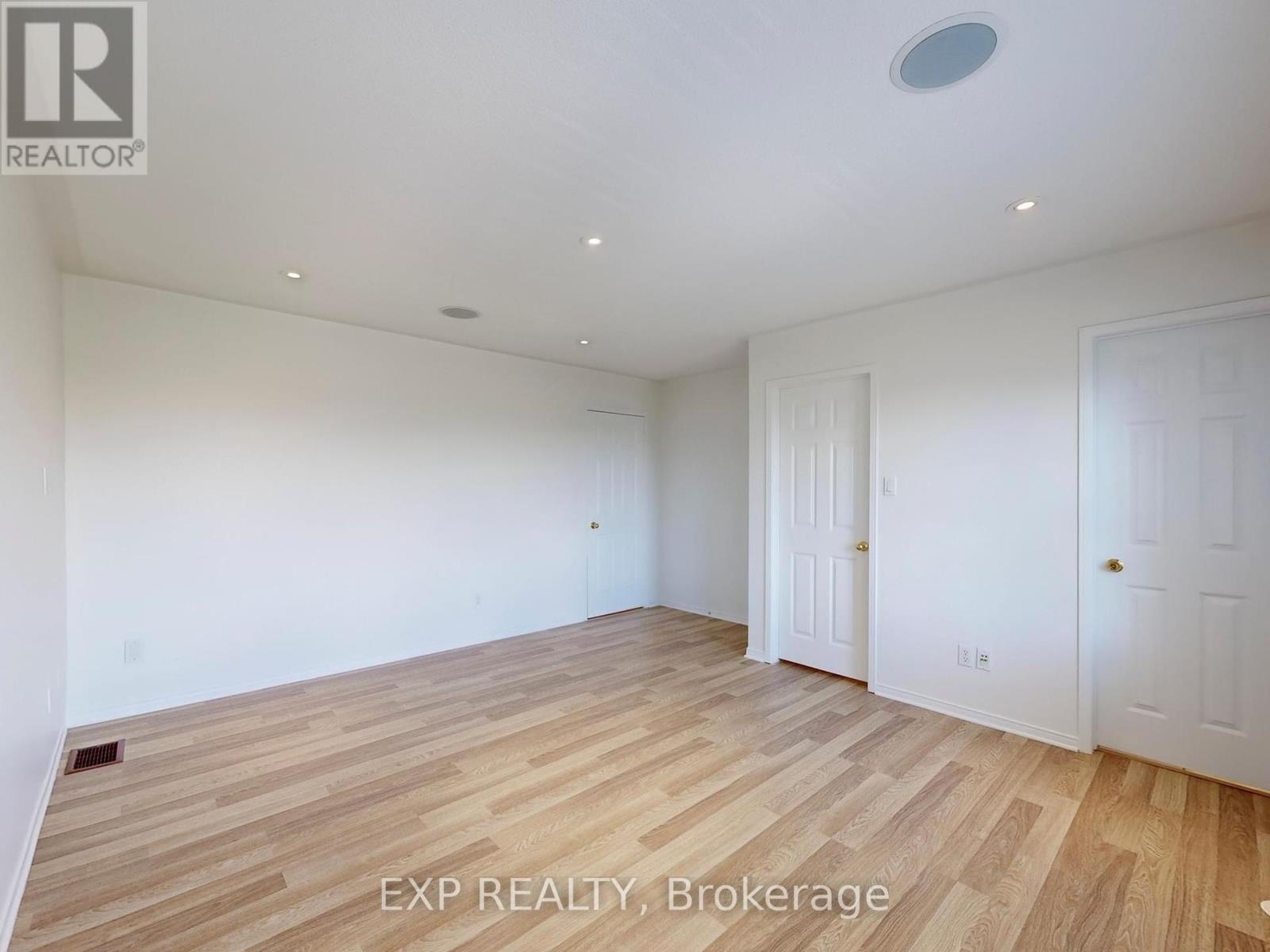 Photo 31 of 6630 Opera Glass Crescent, Mississauga ON