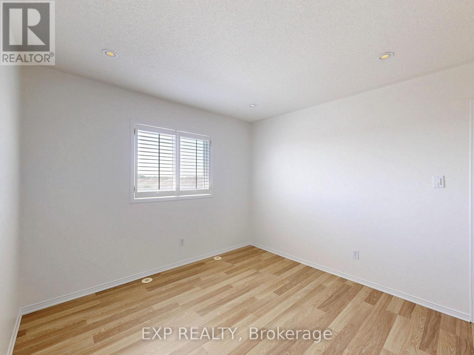Photo 38 of 6630 Opera Glass Crescent, Mississauga ON