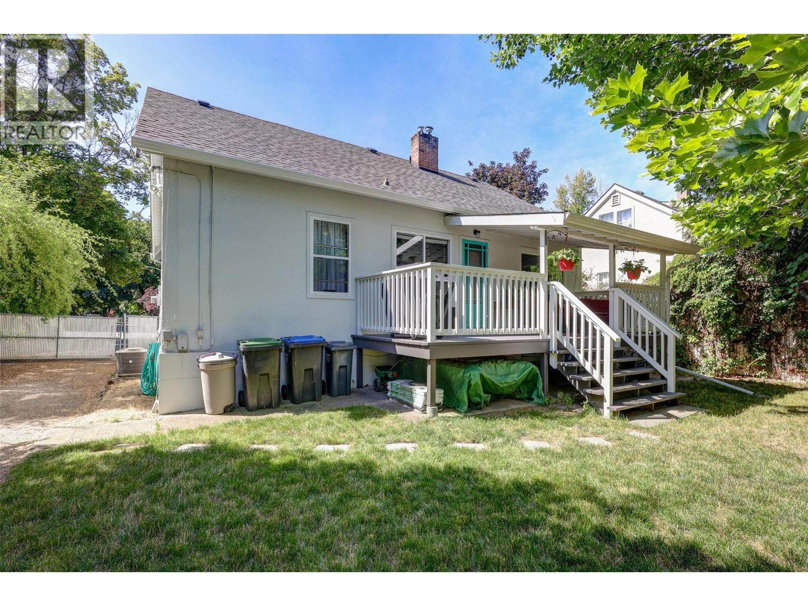 Photo 5 of 258 Riverside Avenue, Kelowna BC