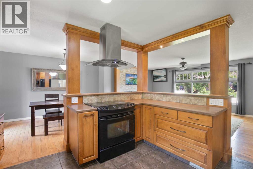 Photo 20 of 255 Piper Drive, Red Deer AB
